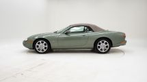 Jaguar XK 8 4.0 '2000 (2000)