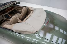 Jaguar XK 8 4.0 '2000 (2000)