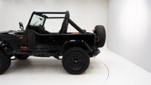 Jeep Wrangler RestoMod '90 (1990)