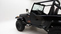 Jeep Wrangler RestoMod '90 (1990)