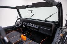 Jeep Wrangler RestoMod '90 (1990)
