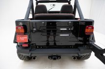 Jeep Wrangler RestoMod '90 (1990)