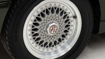 MG RV8 '95 (1995)