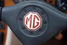 MG RV8 '95 (1995)