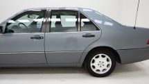 Mercedes-Benz 300 SE '92 (1992)