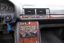 Mercedes-Benz 300 SE '92 (1992)
