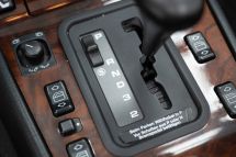 Mercedes-Benz 300 SE '92 (1992)