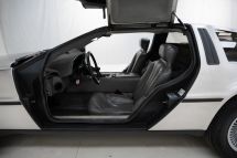 DeLorean DMC-12 '81 (1981)