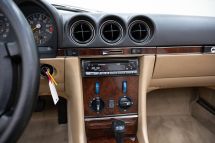 Mercedes-Benz 300 SL + Hardtop '88 (1988)