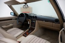 Mercedes-Benz 300 SL + Hardtop '88 (1988)