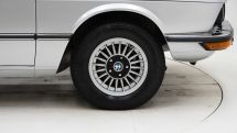 BMW  520 E12 '80 (1980)