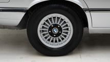 BMW  520 E12 '80 (1980)