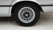 BMW  520 E12 '80 (1980)