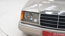 Mercedes-Benz 300 E '92 (1992)