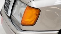 Mercedes-Benz 300 E '92 (1992)