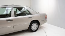 Mercedes-Benz 300 E '92 (1992)