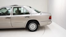 Mercedes-Benz 300 E '92 (1992)