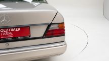 Mercedes-Benz 300 E '92 (1992)
