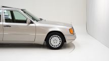 Mercedes-Benz 300 E '92 (1992)