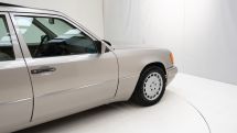 Mercedes-Benz 300 E '92 (1992)
