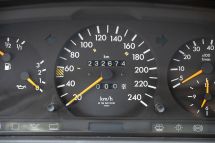 Mercedes-Benz 300 E '92 (1992)