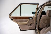 Mercedes-Benz 300 E '92 (1992)