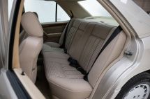Mercedes-Benz 300 E '92 (1992)